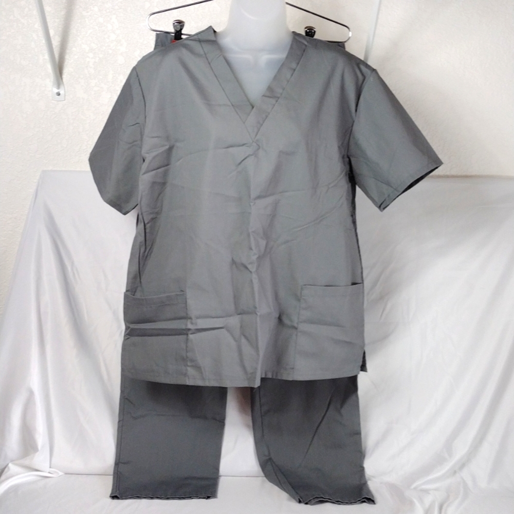 Women's size small scrubs gray color new with tags